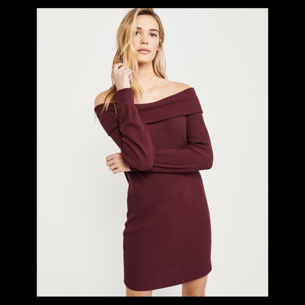 Abercrombie & Fitch Burgundy Off-Shoulder Dress